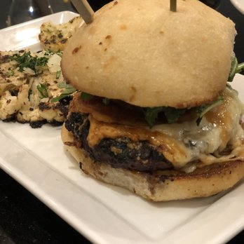 Scopri Restaurant - Scopri Burger with a side of Herbed Cauliflower - Italian Near Me - Des Moines, Iowa Scopri Restaurant - Scopri Burger with a side of Herbed Cauliflower - Italian Near Me - Des Moines, Iowa