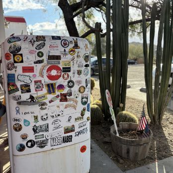 Big Earl's Greasy Eats - Outside area - American Near Me - Cave Creek, Arizona