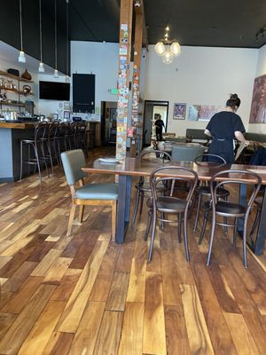 Teni East Kitchen by null