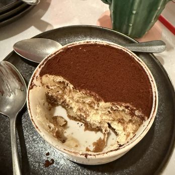 Favorite Son - For dessert I had the tiramisu It was amazing and So yummy! - Hawaiian Near Me - Urban Honolulu, Hawaii Favorite Son - For dessert I had the tiramisu It was amazing and So yummy! - Hawaiian Near Me - Urban Honolulu, Hawaii