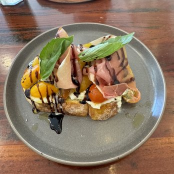 Fig & Ginger - The caprese - Breakfast & Brunch Near Me - Honolulu, Hawaii