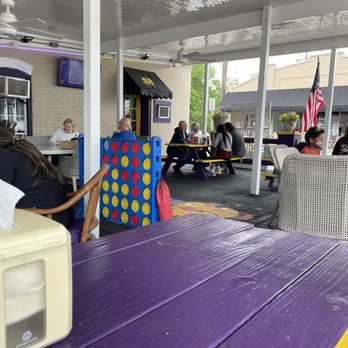 Two Chicks Sandwiches and Scoops - Outside - Ice Cream & Frozen Yogurt Near Me - Belmont, North Carolina