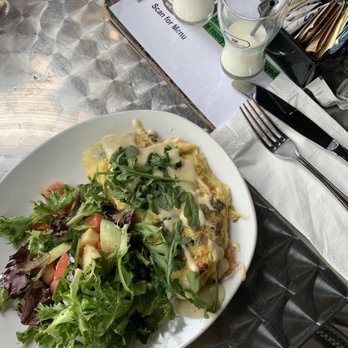 Mom's Kitchen & Bar - Woodland Omelette - Bars Near Me - Astoria, New York Mom's Kitchen & Bar - Woodland Omelette - Bars Near Me - Astoria, New York