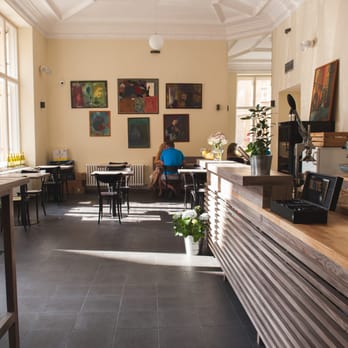 witKRALIK - Wine Bars Near Me - Prague, Puerto Rico