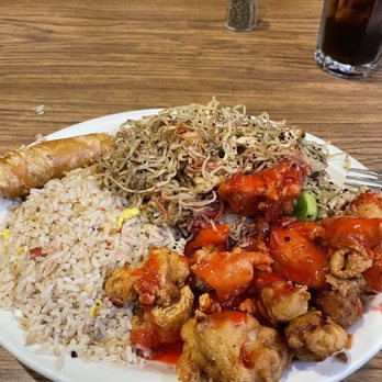 Hong Kong Lum Lums - The chow Mein was different but really good! Kind of like Filipino pancit yum and would definitely order the Shanghai special when you go! - Chinese Near Me - Visalia, California Hong Kong Lum Lums - The chow Mein was different but really good! Kind of like Filipino pancit yum and would definitely order the Shanghai special when you go! - Chinese Near Me - Visalia, California