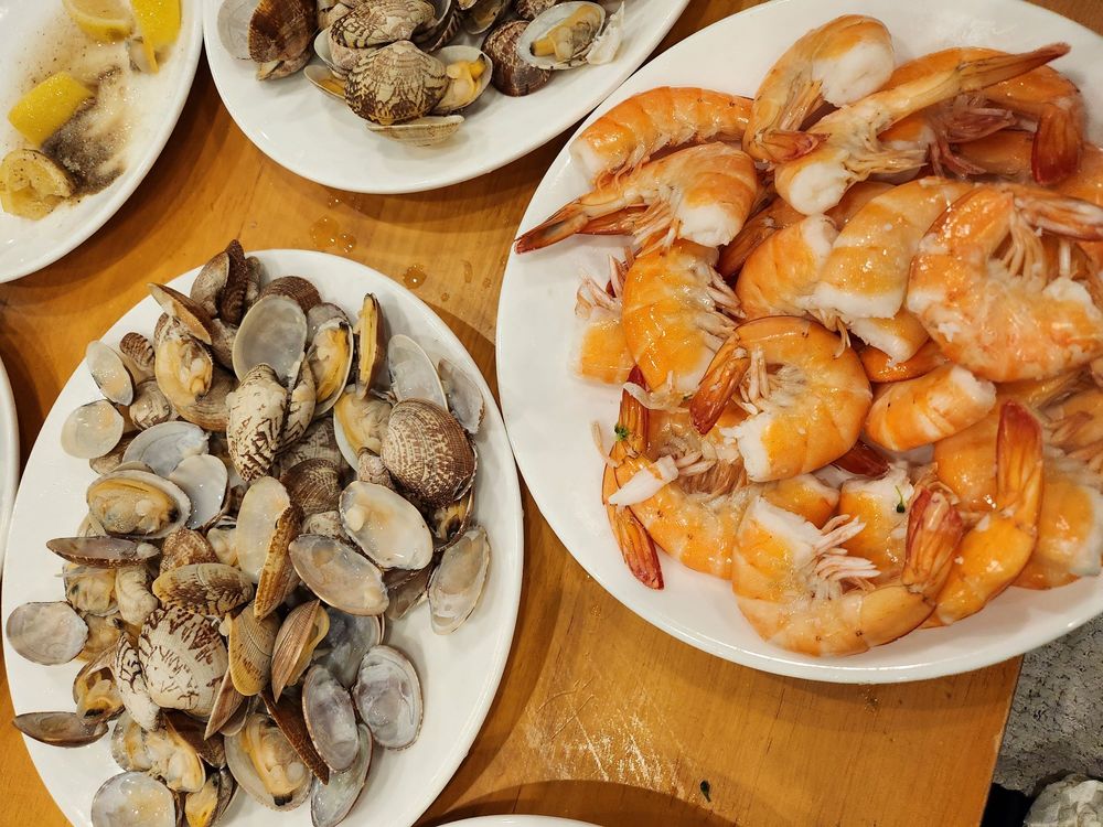 Tomi Sushi & Seafood Buffet