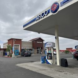 Arco With Food Mart