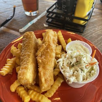 Granger's Grille - Lunch Fish and Chips pretty tasty - Bars Near Me - Delray Beach, Florida