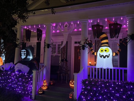 THE LIGHTS ON JEATER BEND - Updated November 2024 - 84 Photos - Jeater