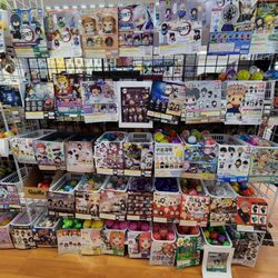 Super Anime Store - Gacha goods!