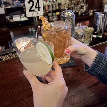 Wiseguy Lounge - Cocktail Bars Near Me - Indianapolis, Indiana