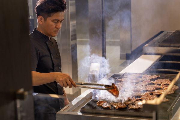 Pho Leo & Grill by null