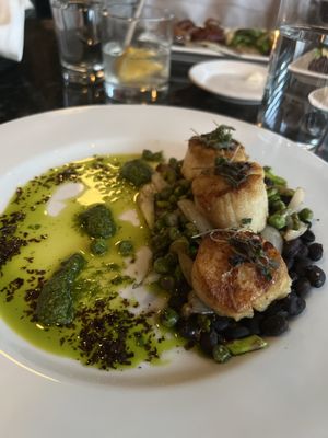 Parker's Bistro by null