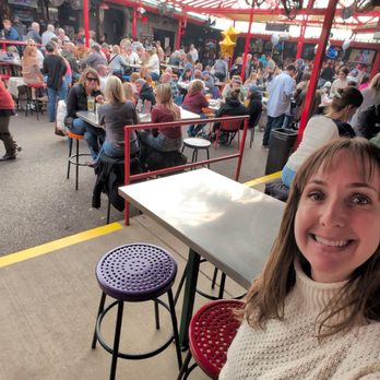 Fast Eddie's Bon Air - Dive Bars Near Me - Alton, Illinois