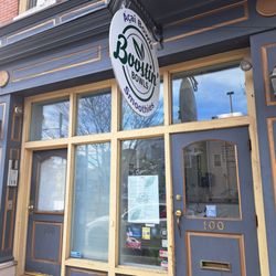 Boostin' Bowls - Smoothie and smoothie bowl place.