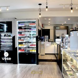 Royal Vape Kitsilano