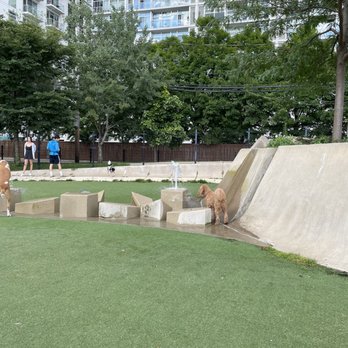 Fred Anderson Park - Dog Parks Near Me - Chicago, Illinois