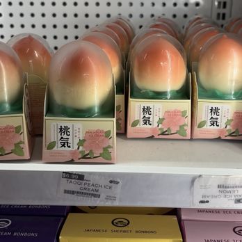 Tomo's Japanese Mart - Peach ice cream the single ones $6.99 - International Grocery Near Me - Wethersfield, Connecticut Tomo's Japanese Mart - Peach ice cream the single ones $6.99 - International Grocery Near Me - Wethersfield, Connecticut