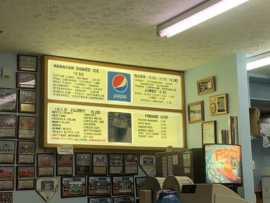 MR DIVOTS - Updated July 2025 - 24 Photos & 20 Reviews - 13393 York Rd ...