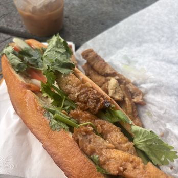 Yen Cafe & Sandwich - Vegetarian banh mi sandwich and Vietnamese iced coffee - Vietnamese Near Me - Honolulu, Hawaii Yen Cafe & Sandwich - Vegetarian banh mi sandwich and Vietnamese iced coffee - Vietnamese Near Me - Honolulu, Hawaii