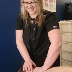 Ultimate Integrative Health - Neck and shoulder massage therapy for headaches, migranes, neck, and shoulder pain