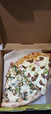 Pizza Lucé Seward by null
