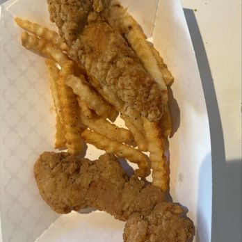 The Hideaway Bar & Grill - Kids chicken tenders - Bars Near Me - Orlando, Florida