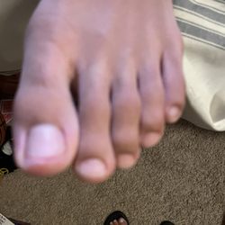 Nina's Nails - Bleeding here as well