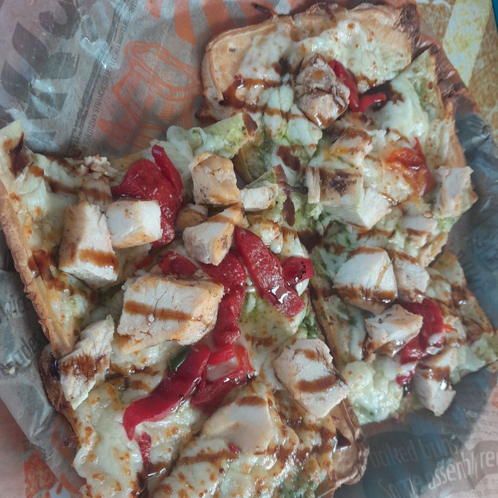 Schlotzsky's - Chicken flat bread - Delis Near Me - San Antonio, Texas Schlotzsky's - Chicken flat bread - Delis Near Me - San Antonio, Texas