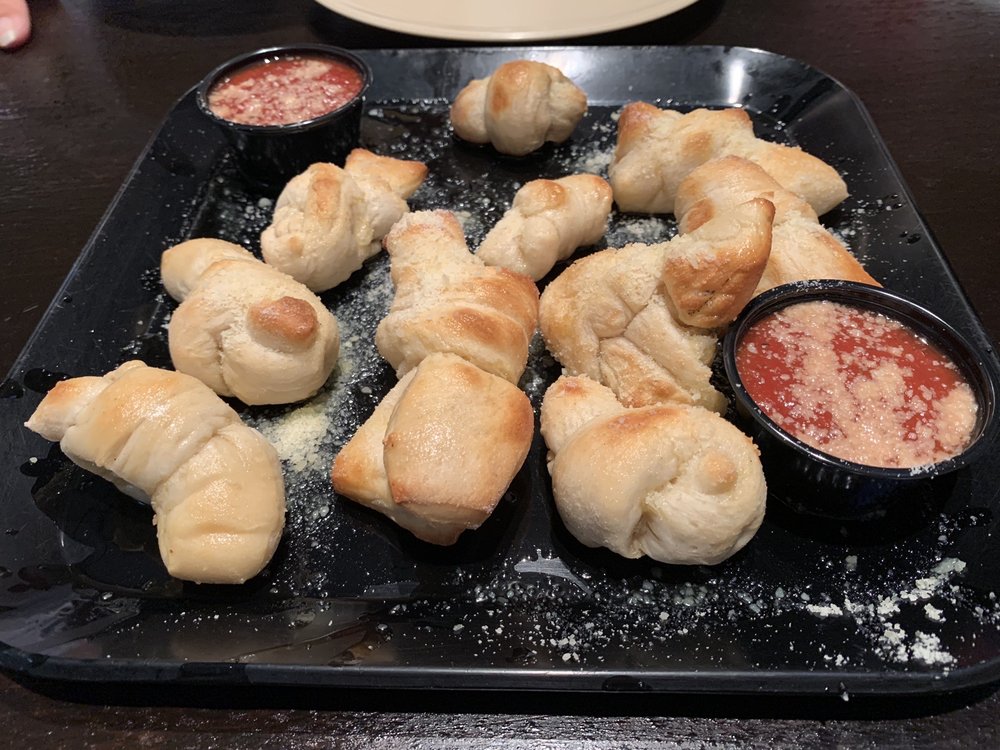 FABULOUS PIZZA Updated September 2024 19 Photos & 43 Reviews 1807