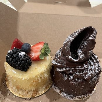 Buttercooky Bakery - Bakeries Near Me - Floral Park, New York
