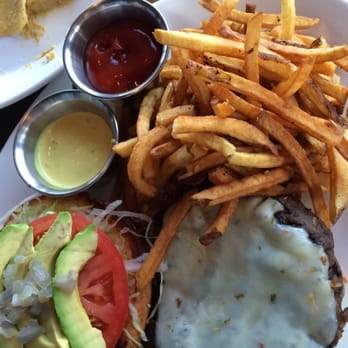 Hudson 29 Kitchen + Drink - GREAT black bean burger and fries - New American Near Me - Upper Arlington, Ohio