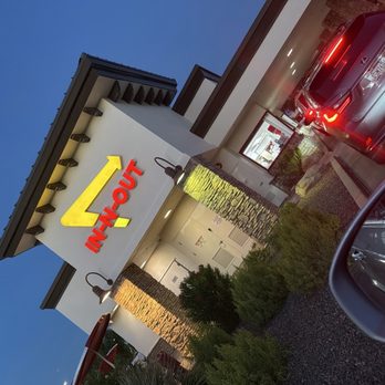 In-N-Out Burger - Love this place - Fast Food Near Me - Chandler, Arizona