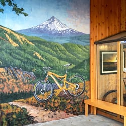 The Fat Tire Farm Hood River - Hood River Bicycles meeting area
