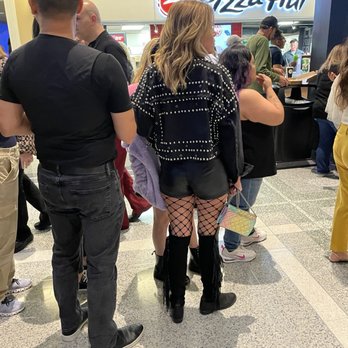 American Airlines Center - Lines for the few food booths open - Stadiums & Arenas Near Me - Dallas, Texas American Airlines Center - Lines for the few food booths open - Stadiums & Arenas Near Me - Dallas, Texas