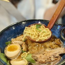 Moriya Shokudo - R3 Black Double Garlic Tonkotsu
