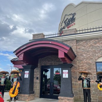 Ma' Luz - Mariachis greet you at the entrance - Mexican Near Me - Charlotte, North Carolina