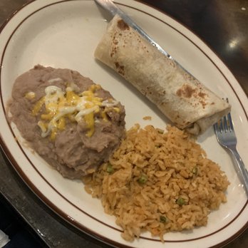 La Casa Blanca - Ground Beef burrito plate - Mexican Near Me - Chandler, Arizona