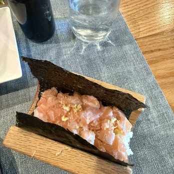 Yonsei Handrolls - Salmon - Sushi Bars Near Me - Albany, California