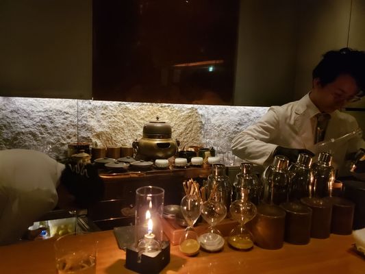 MIXOLOGY SALON by null