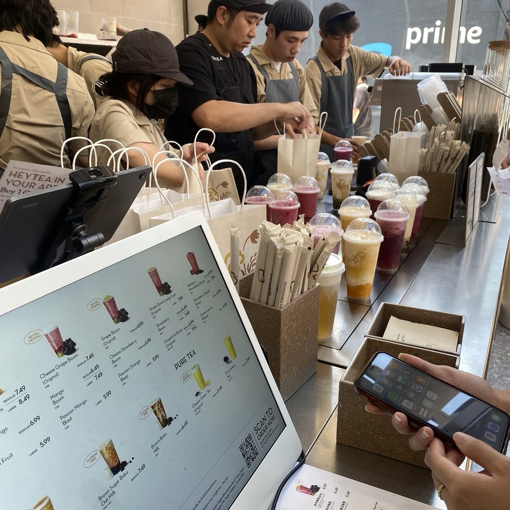 Heytea - Register & pick-up counter - Bubble Tea Near Me - Long Island City, New York Heytea - Register & pick-up counter - Bubble Tea Near Me - Long Island City, New York