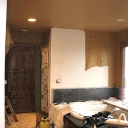 Ameri-Cana Decorating - Wallpaper Removal in large master Bathroom, clean without mess
