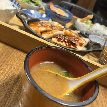 Kiraku Sushi - Miso soup - Seafood Near Me - Richmond, British Columbia