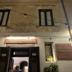 Taverna Buonvicino - The front of the restaurant. That's it. If you want to see it for yourself, go check it out.