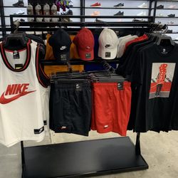 Shoe Palace