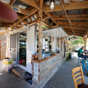 Bayou Bites - Very cool roadside spot! - Cajun/Creole Near Me - Dunedin, Florida