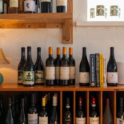 Market House Beer & Wine