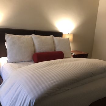 Hotel Cheval - Classic room - Hotels Near Me - Paso Robles, California Hotel Cheval - Classic room - Hotels Near Me - Paso Robles, California