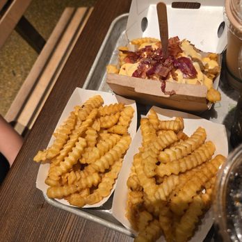 Shake Shack Burbank - Fries - Fast Food Near Me - Burbank, California