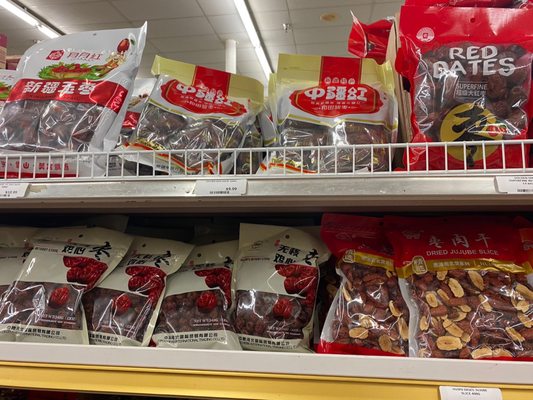 K&S World Market by null